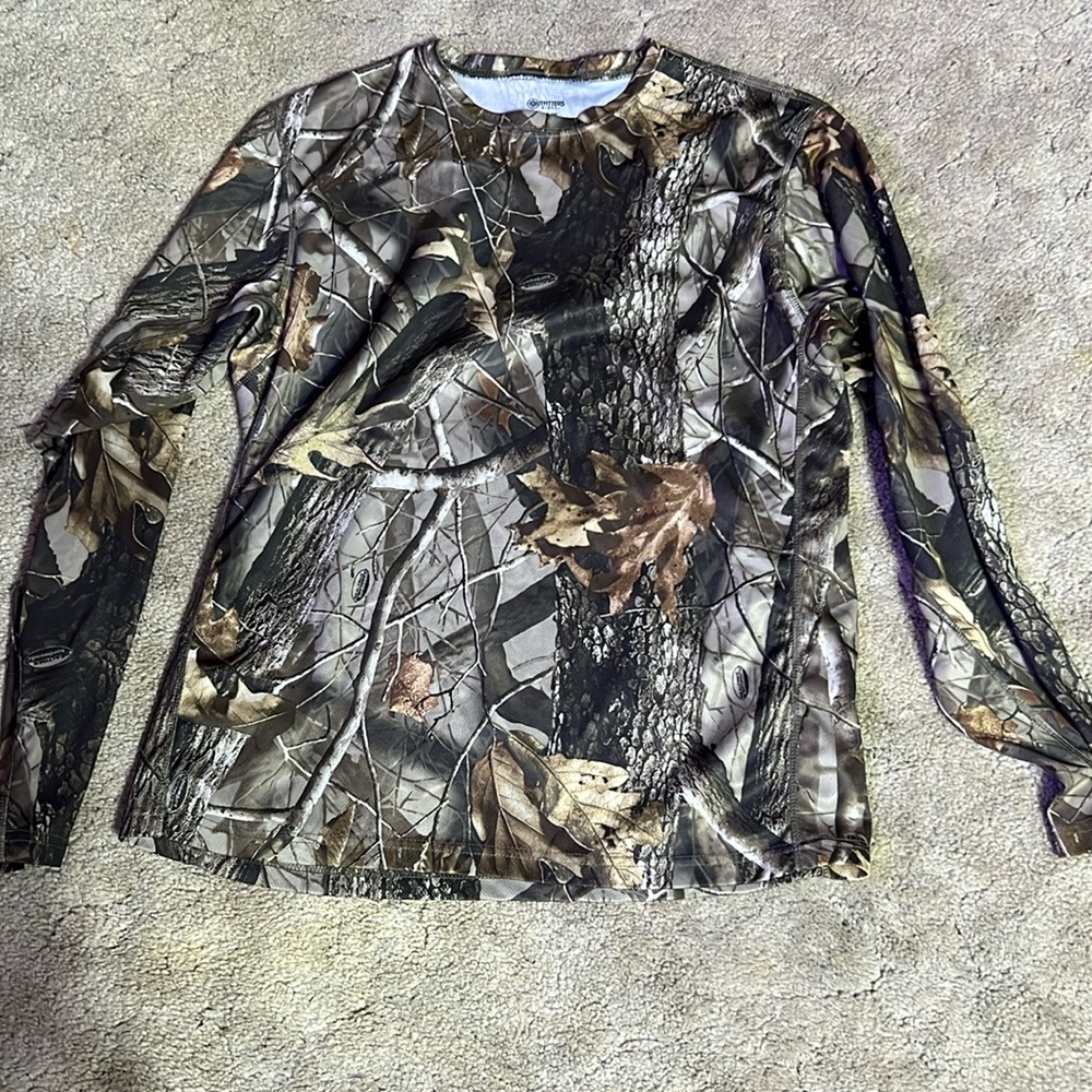LN men’s Outfitters Ridge camo top size 42-44 large